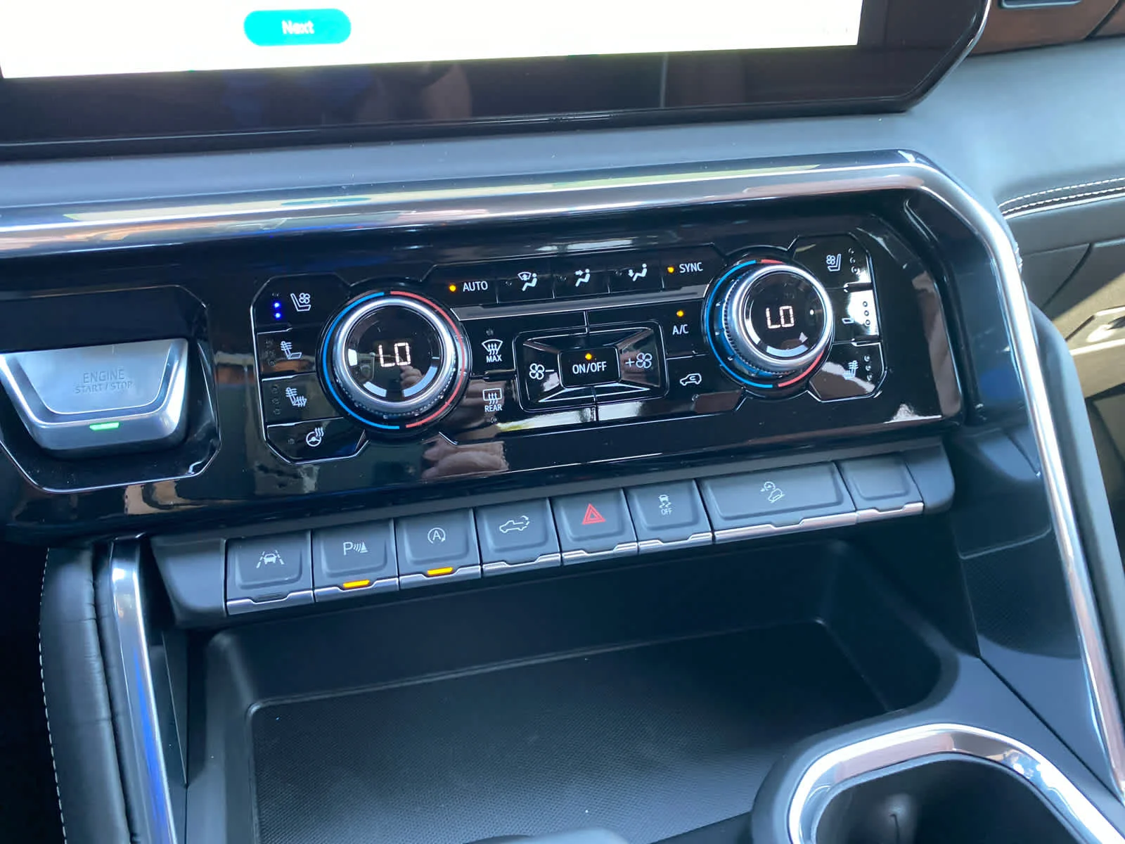 New 2026 Glacier White Tricoat GMC Denali Ultimate image 19