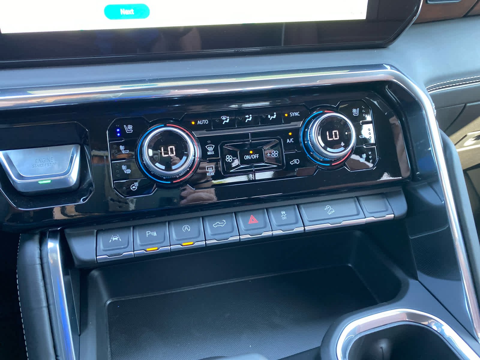 New 2026 Glacier White Tricoat GMC Denali Ultimate image 19