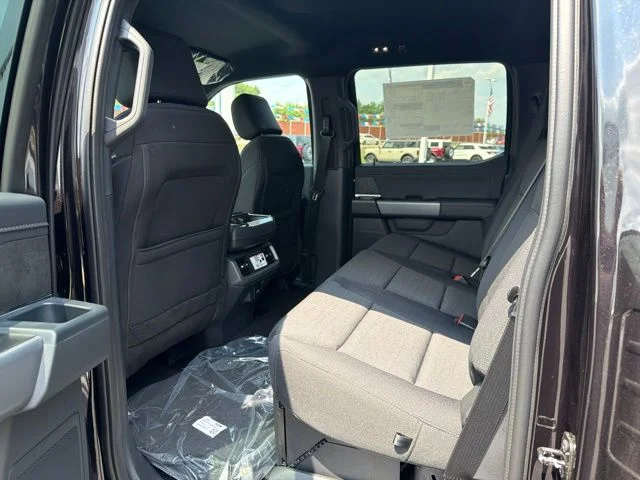 New 2026 Agate Black Metallic Ford XLT image 11