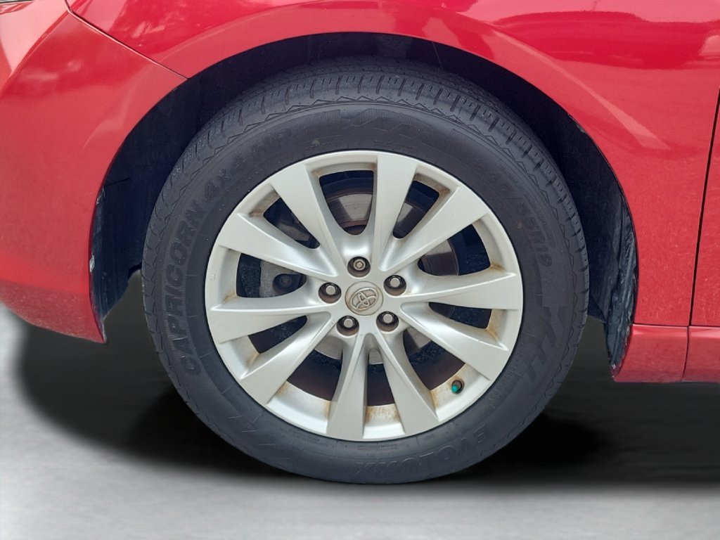 Used 2015 Red Toyota XLE image 27