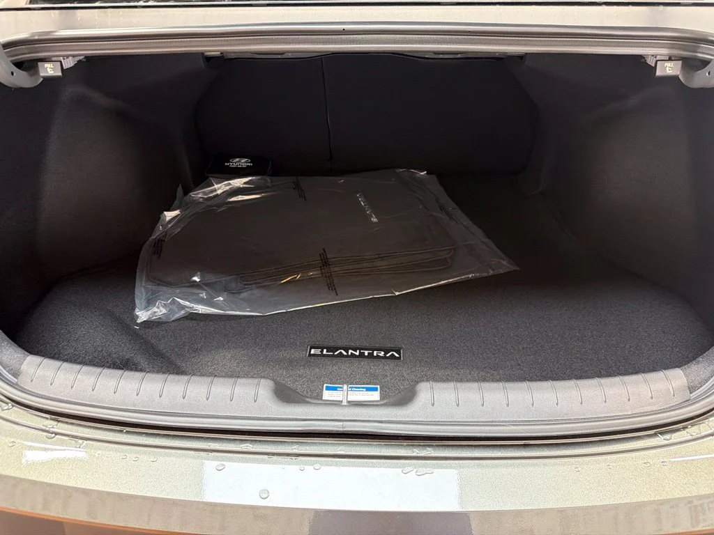 New 2026 Amazon Gray Hyundai SEL Sport Plus image 9