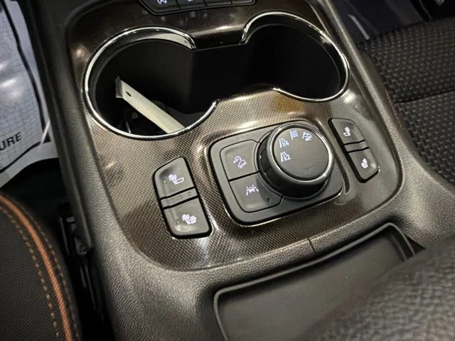 2023 GMC Acadia AT4 - Photo 27