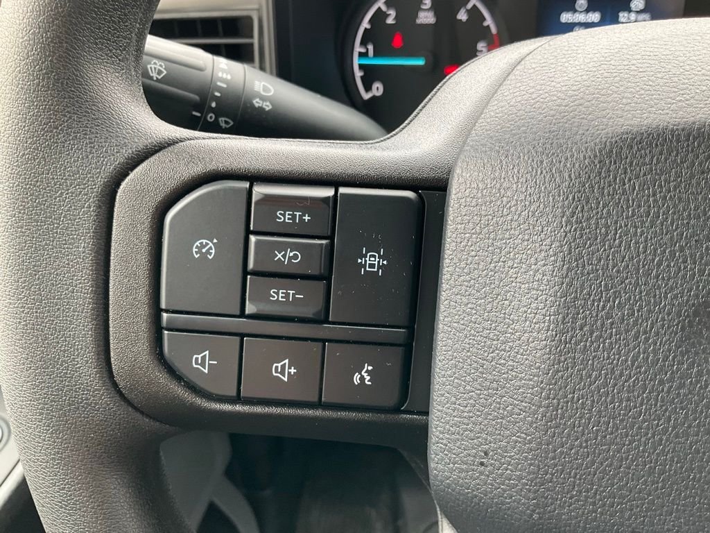 2024 Ford F-350 Super Duty Chassis Cab XL - Photo 6