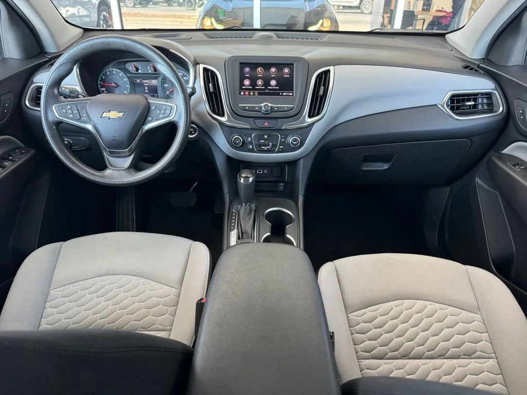 Used 2021 SUMMIT WHITE Chevrolet LS image 21