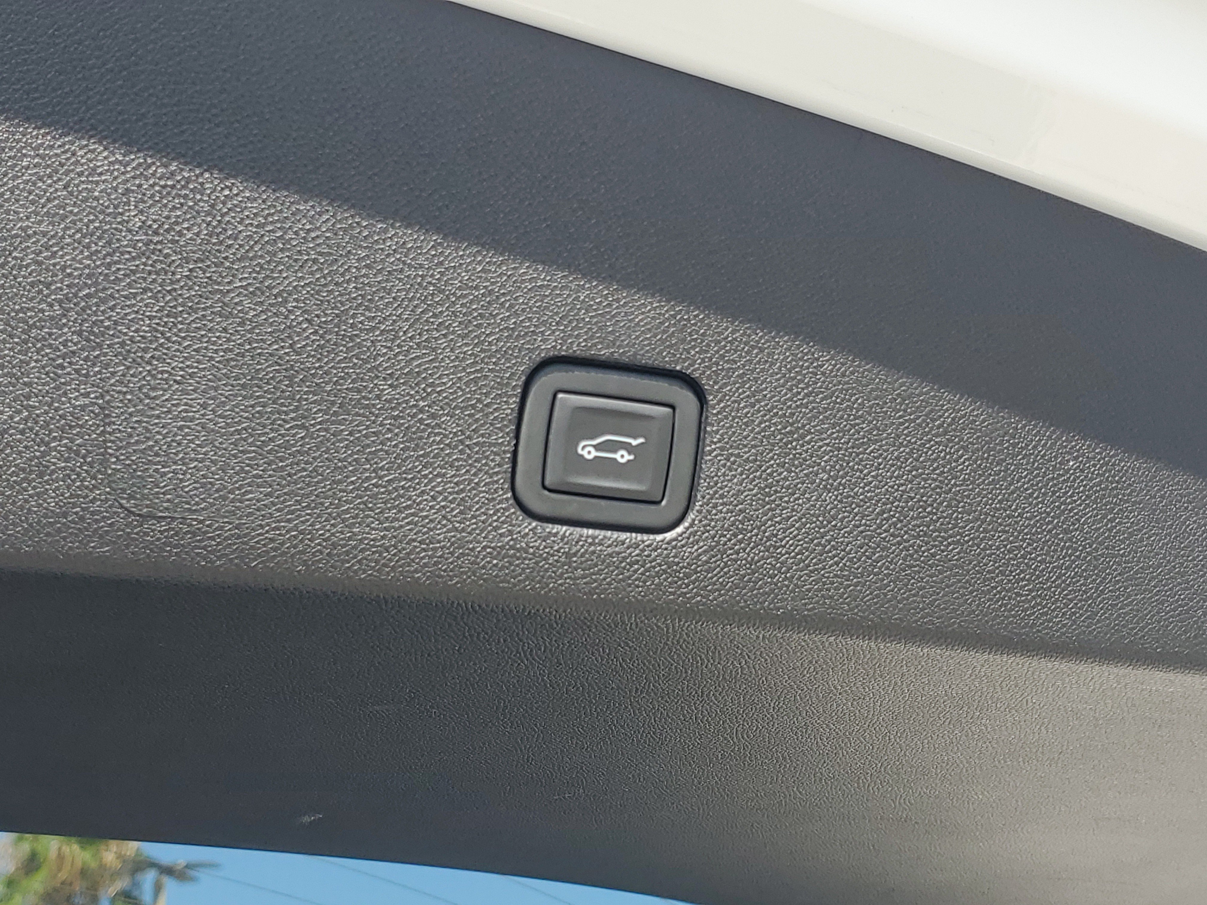 Used 2025 Crystal White Tricoat Cadillac AWD Sport image 10