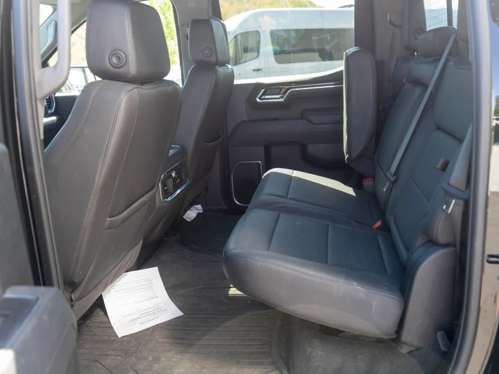 Used 2025 Black GMC Elevation image 13