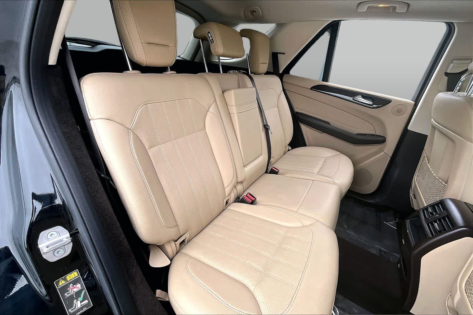 Used 2018 Obsidian Black Metallic Mercedes-Benz GLE 350 image 20
