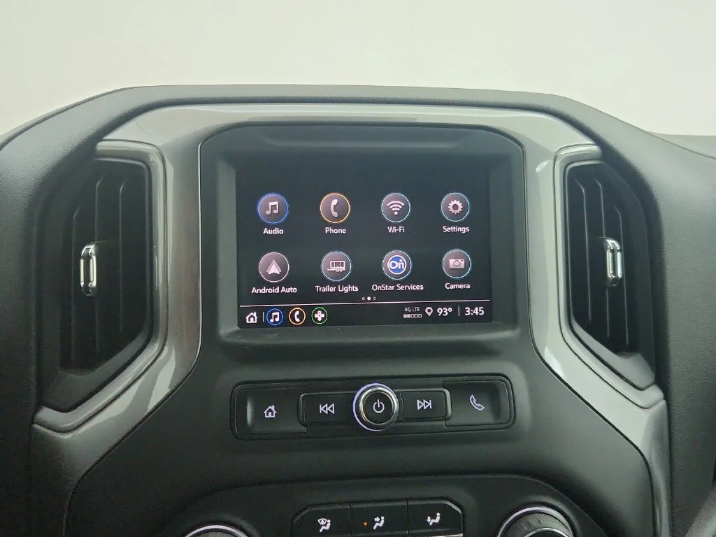 Used 2024 White Chevrolet Custom Trail Boss image 17