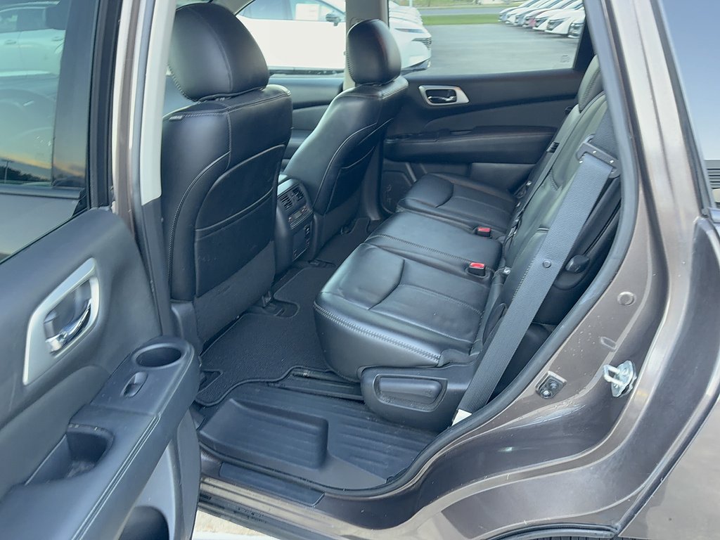 Used 2015 Java Metallic Nissan Platinum image 19