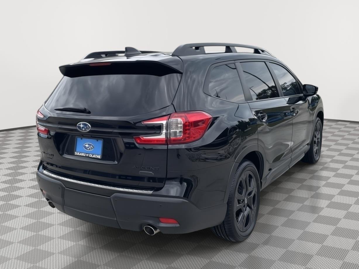 Certified Used 2024 Crystal Black Silica Subaru Onyx Edition image 15