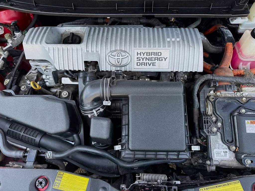 Used 2014 Red Toyota Five image 36