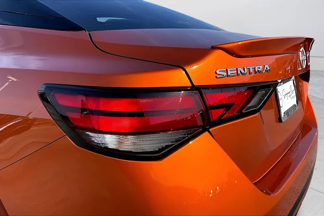 Used 2025 Orange Nissan SR image 21
