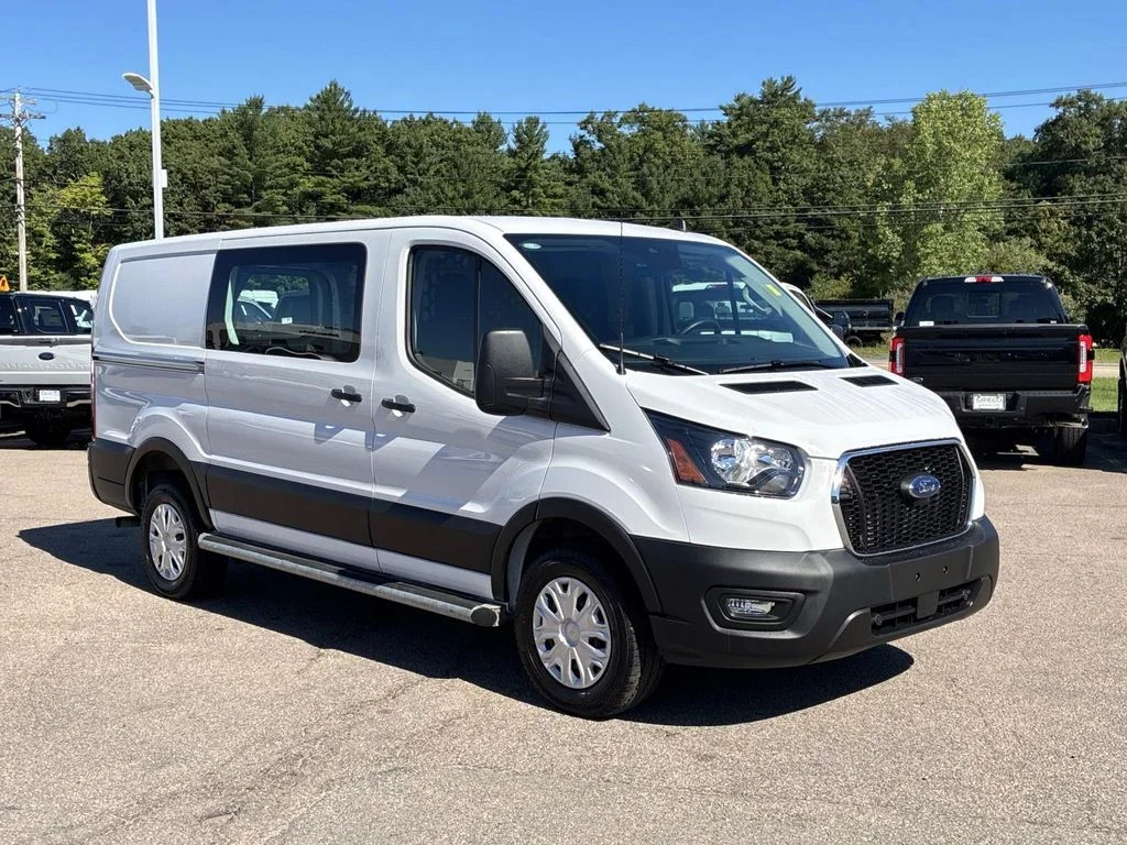 Used 2025 White Ford  image 1