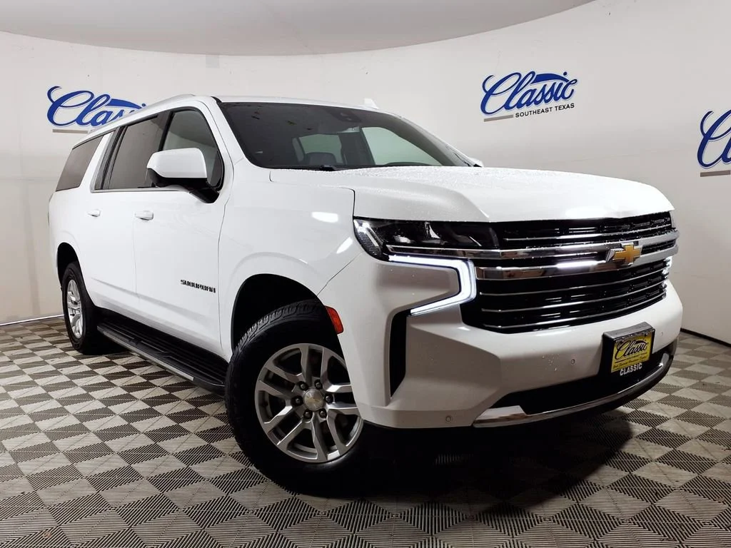 Used 2023 Summit White Chevrolet LT image 1