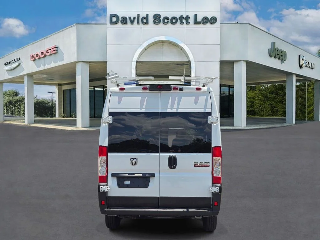 Used 2021 White Ram Base image 6