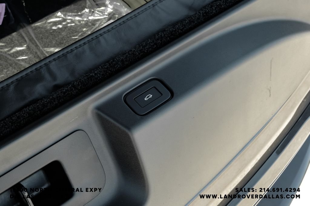 New 2026 Charente Grey Prem Met Land Rover SE image 54
