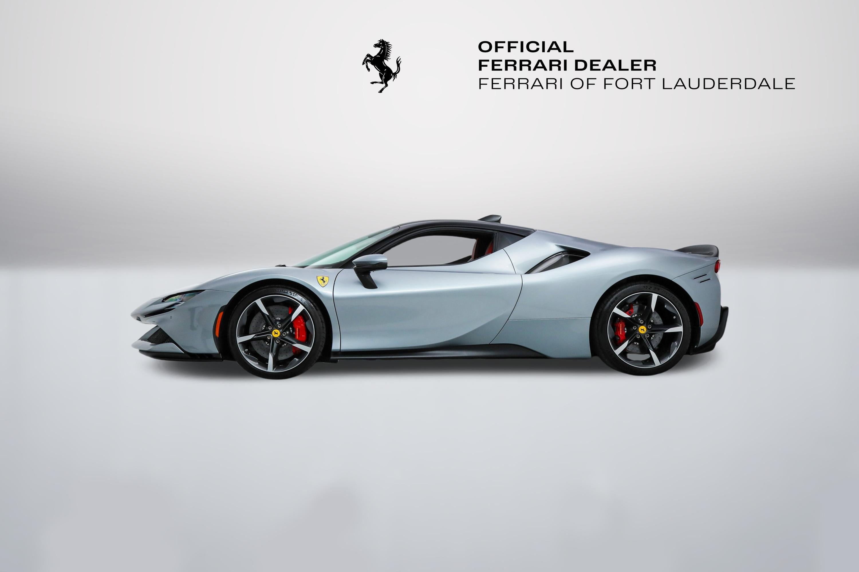Certified Used 2022 Grigio Titanio Ferrari  image 2