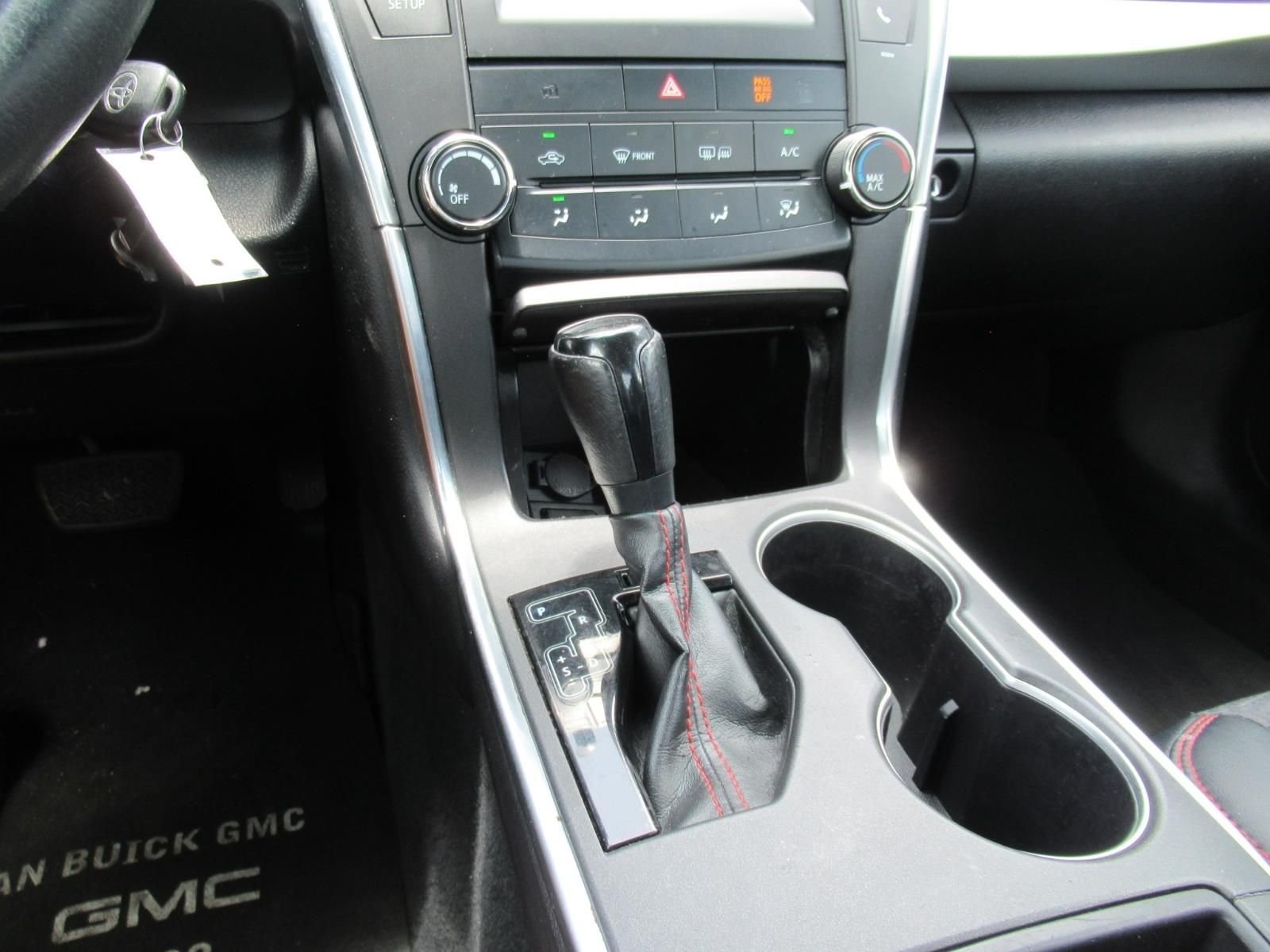 Used 2017 Red Toyota SE image 25