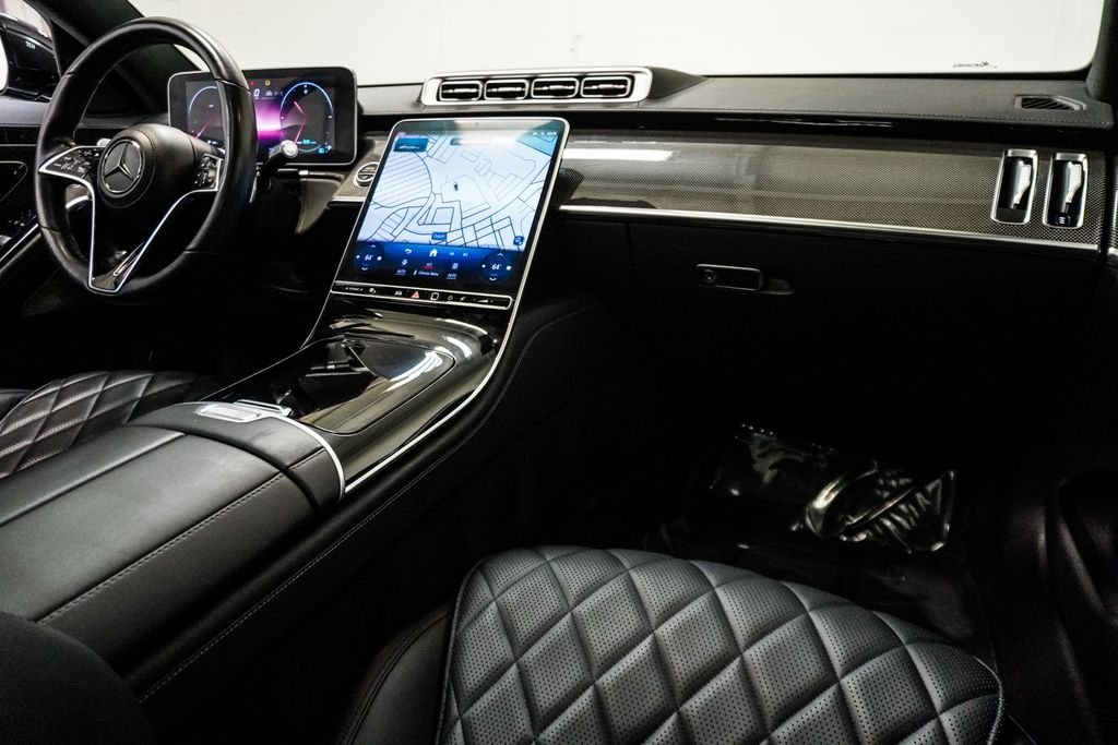 Used 2022 Gray Mercedes-Benz S 500 image 11