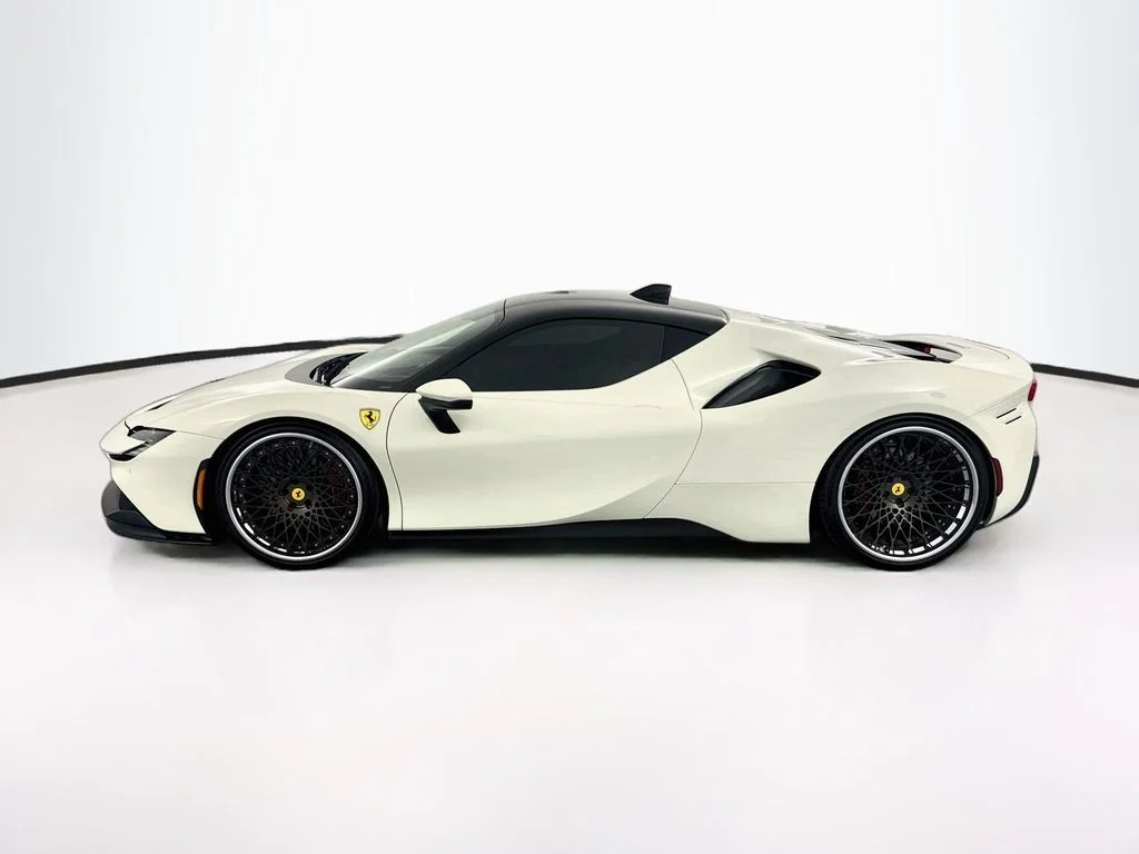 Used 2022 Bianco Avus Ferrari Base image 8