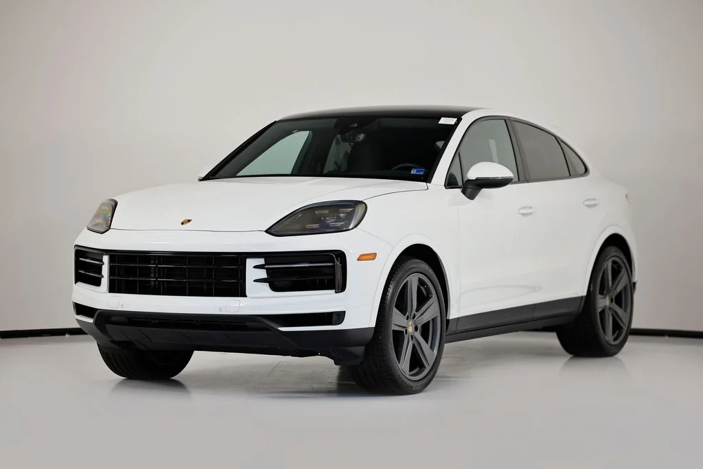 2024 Porsche Cayenne -'s photo