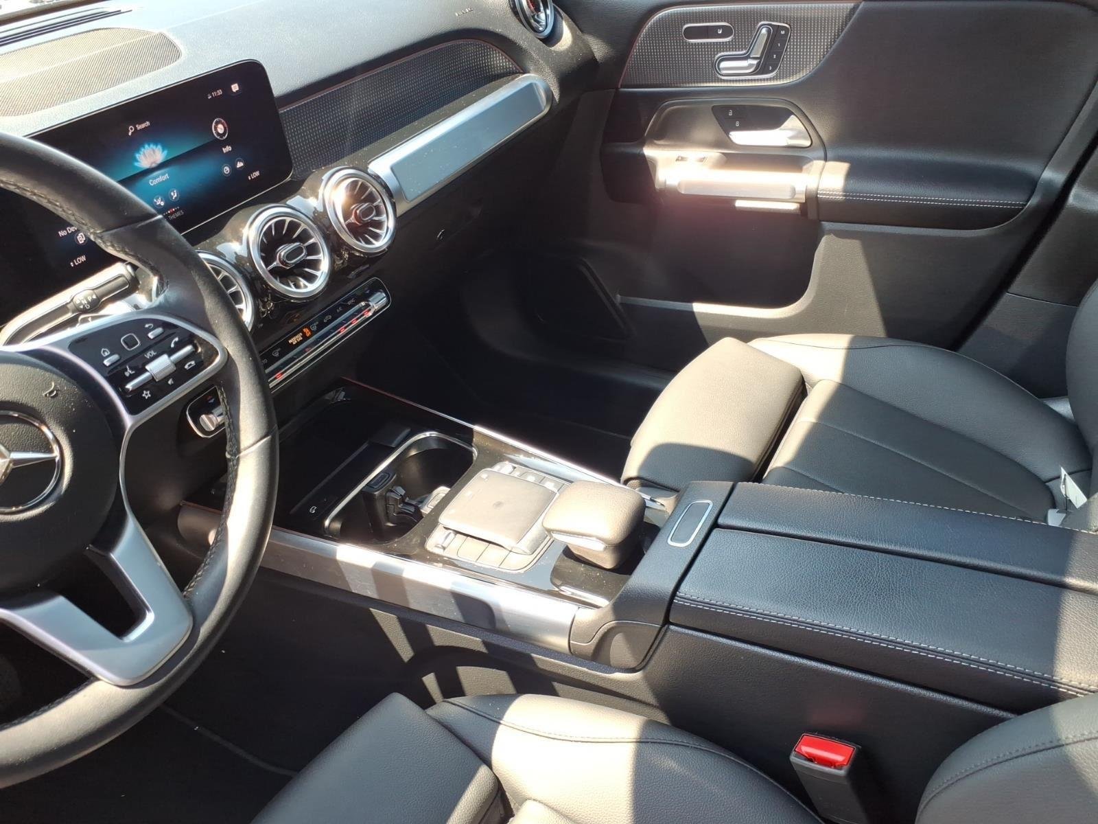 Used 2023 Night Black Mercedes-Benz GLB 250 image 24