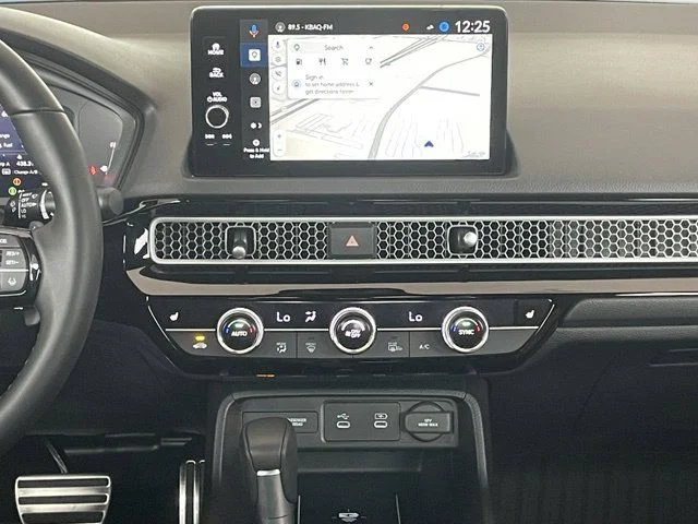 2025 Honda Civic Sport Touring - Photo 13