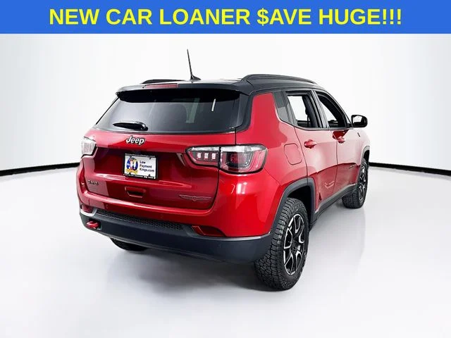 New 2026 Red Hot Pearl-Coat Exterior Paint Jeep Trailhawk image 7