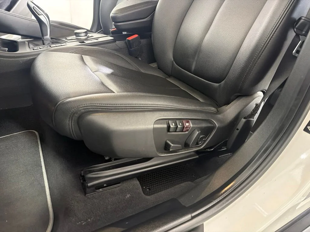 2021 BMW X1 28i - Photo 11