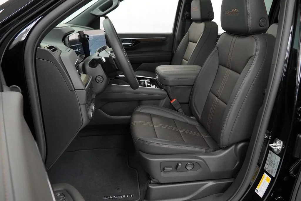 New 2026 Black Chevrolet High Country image 7