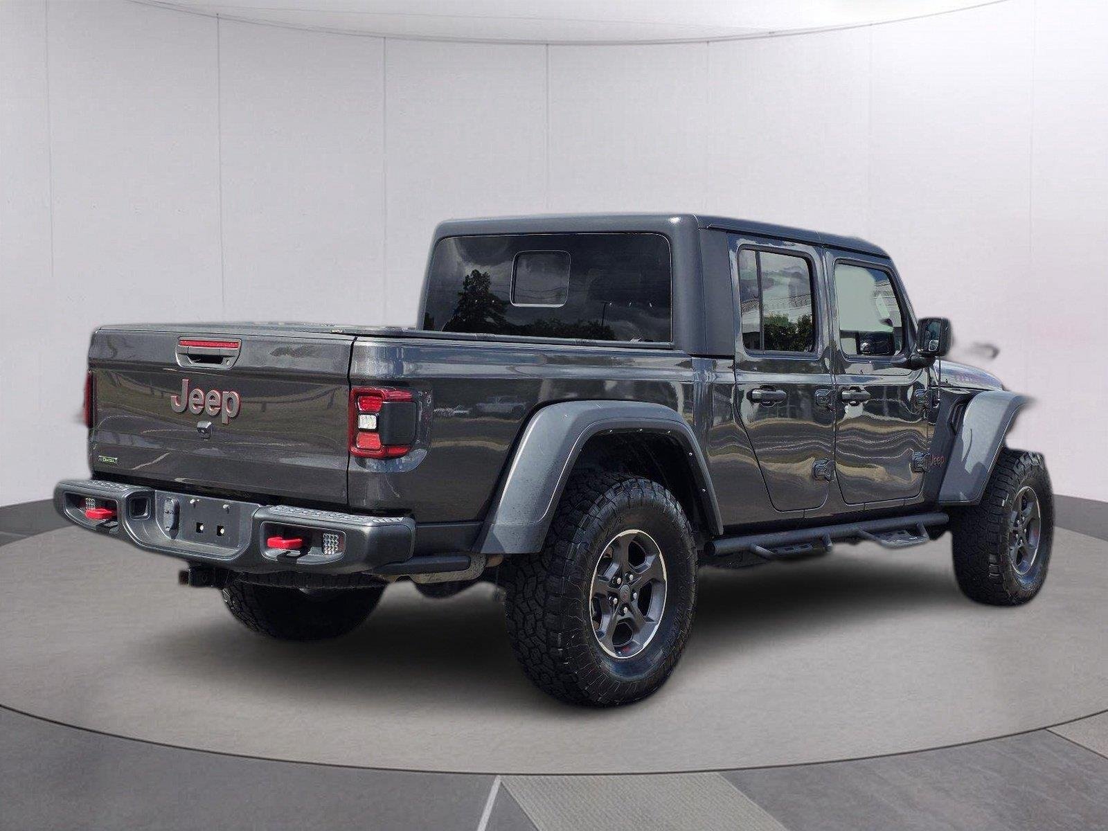 Used 2022 Granite Crystal Metallic Clearcoat Jeep Rubicon image 5