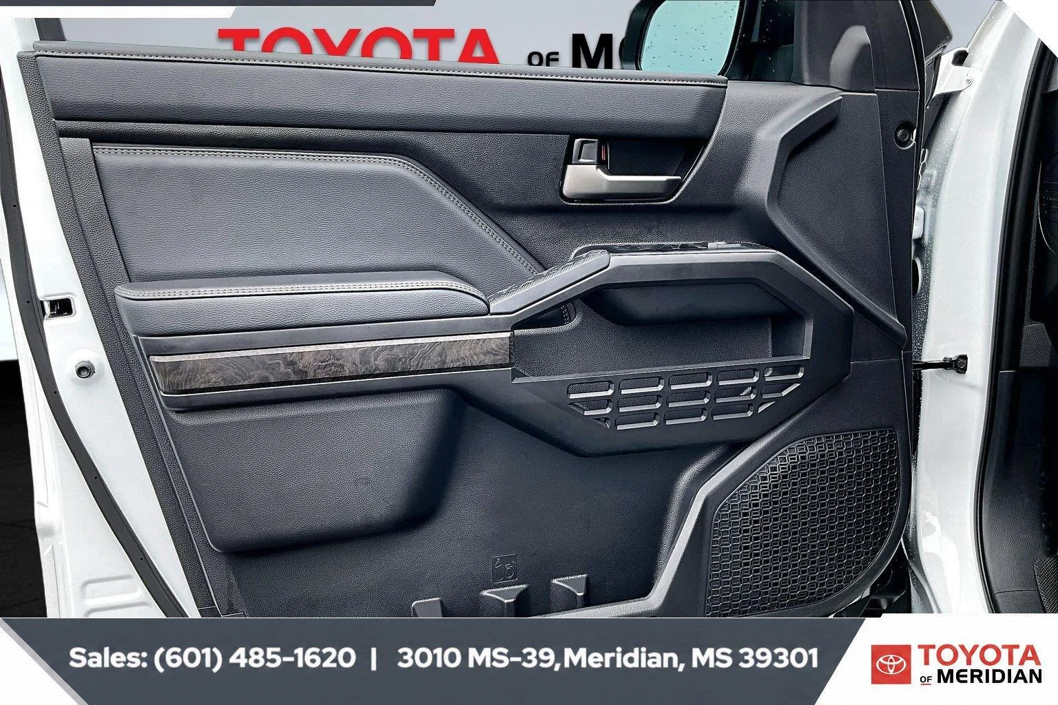 Used 2026 Wind Chill Pearl Toyota Limited HV image 17