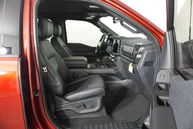 New 2026 Ruby Red Metallic Tinted Clearcoat Ford Lariat® image 36