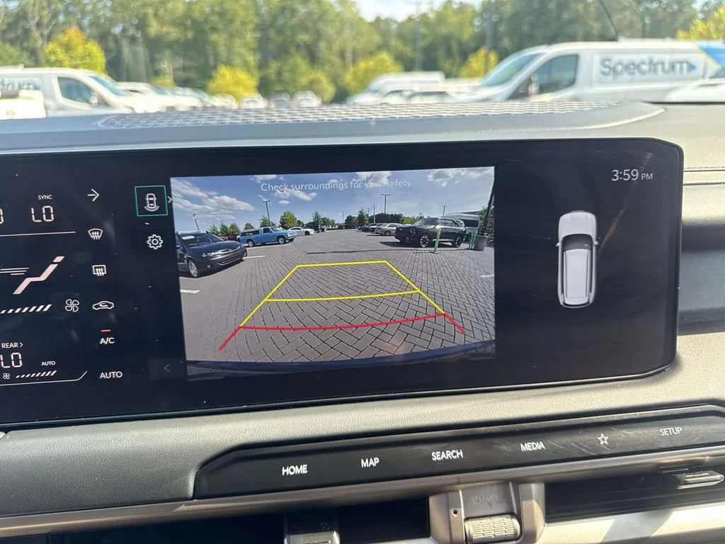 Used 2027 Black Kia S image 20
