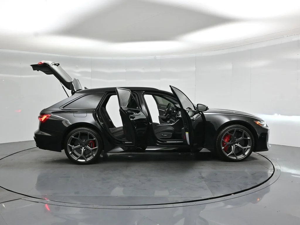 Used 2026 Black Audi 4.0T image 3