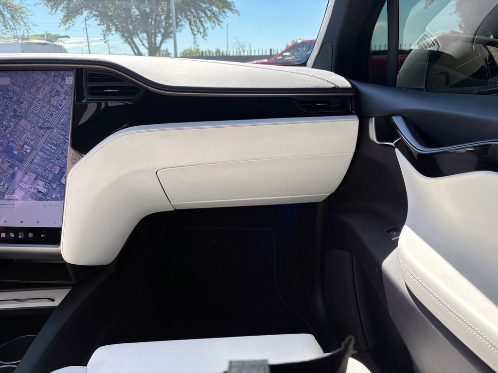 Used 2019 White Tesla Long Range image 7