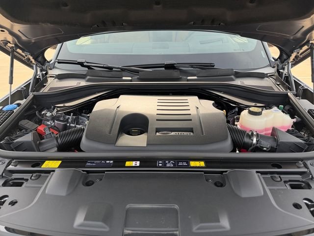 New 2026 Eiger Grey Land Rover SE image 19