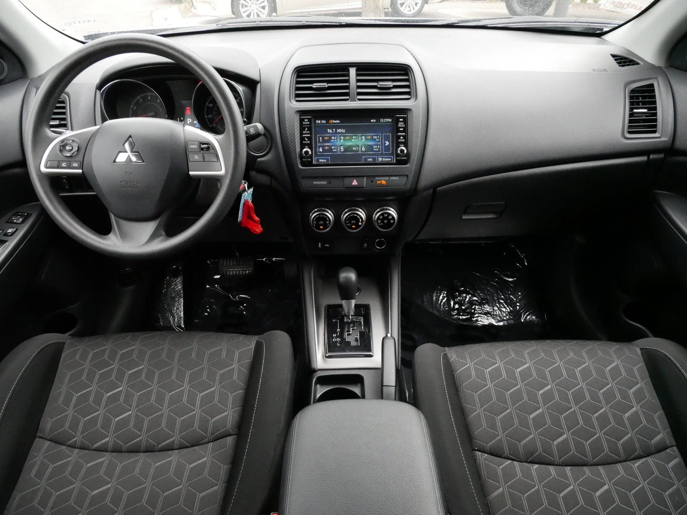 Used 2025 Mercury Gray Metallic Mitsubishi ES image 10