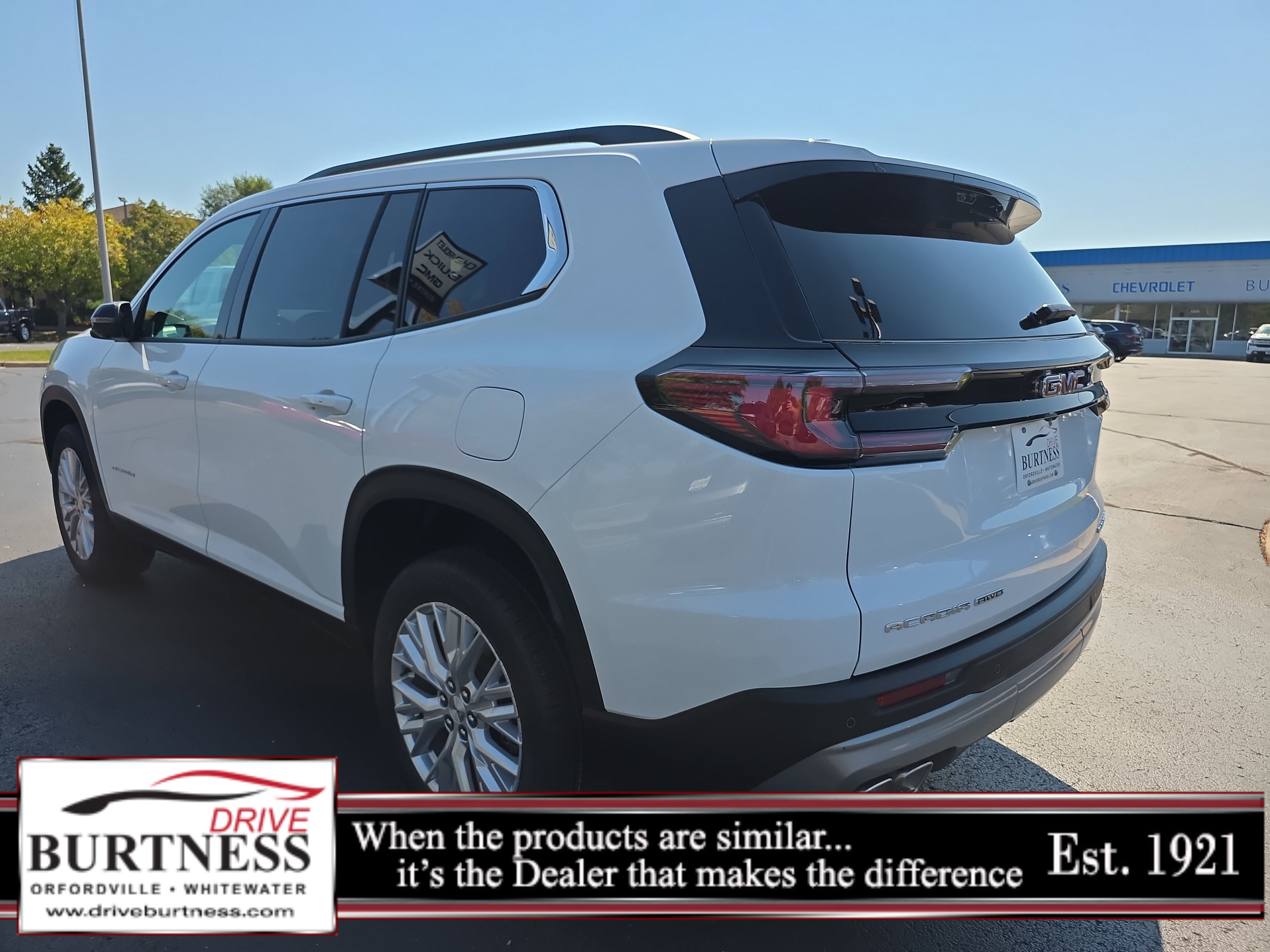 2026 Gmc Acadia Elevation photo 2