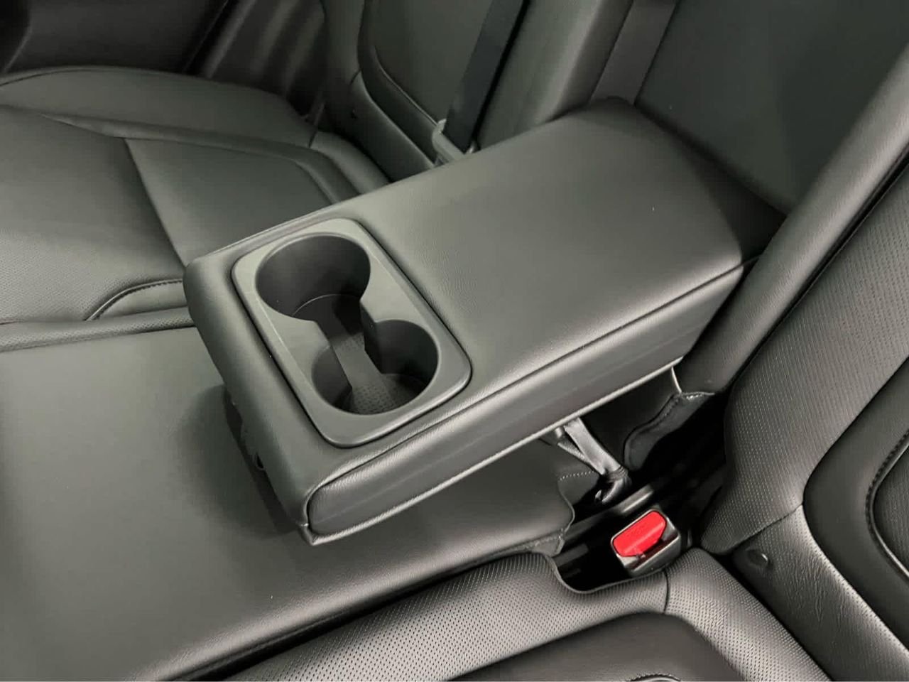 New 2026 Phantom Black Hyundai Limited AWD image 54