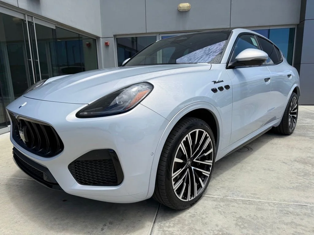 Used 2025 Bianco Astro Metallic Maserati Modena image 5