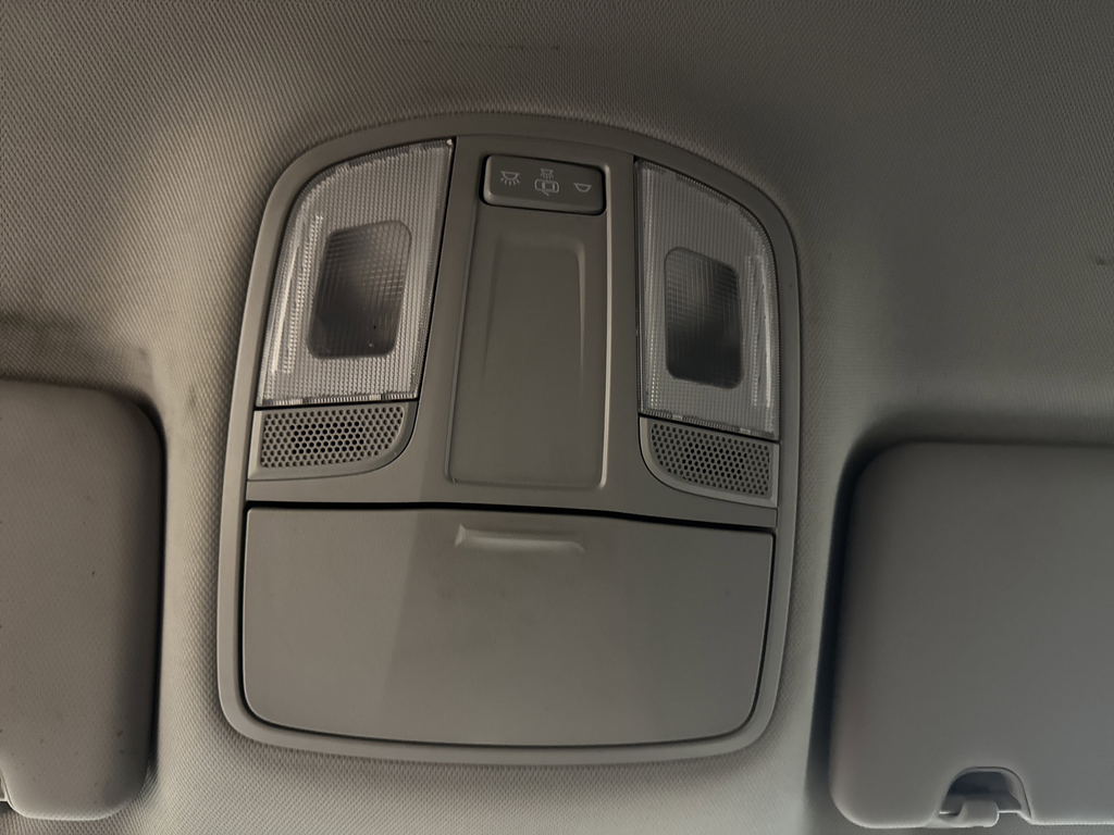 Used 2020 Blue Hyundai Value image 23