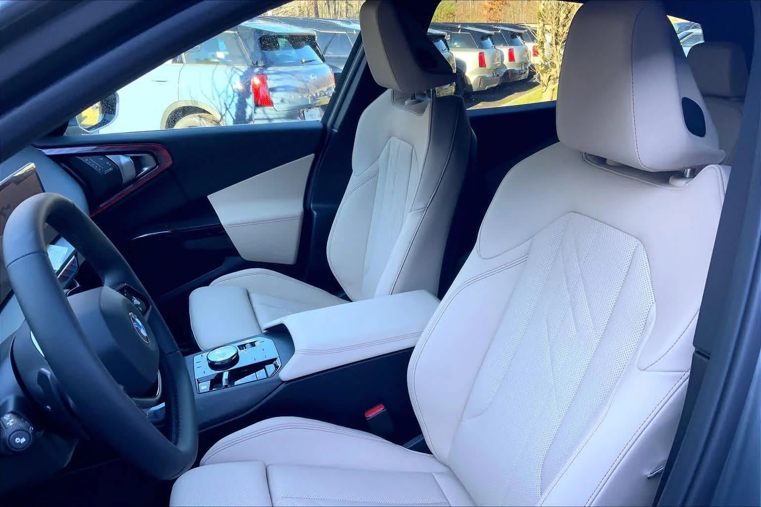 Used 2026 Skyscraper Grey Metallic BMW 30 xDrive image 9