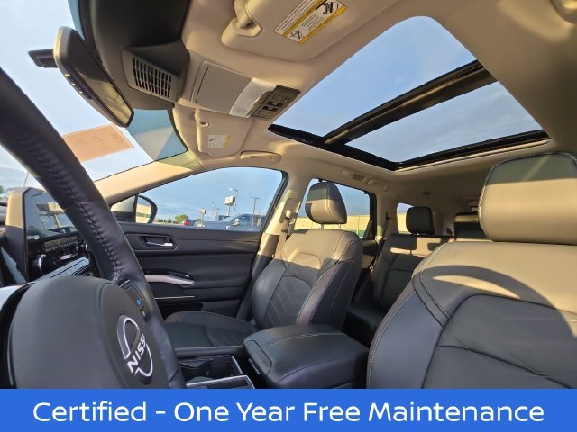 Certified Used 2025 Silver Nissan Platinum image 7