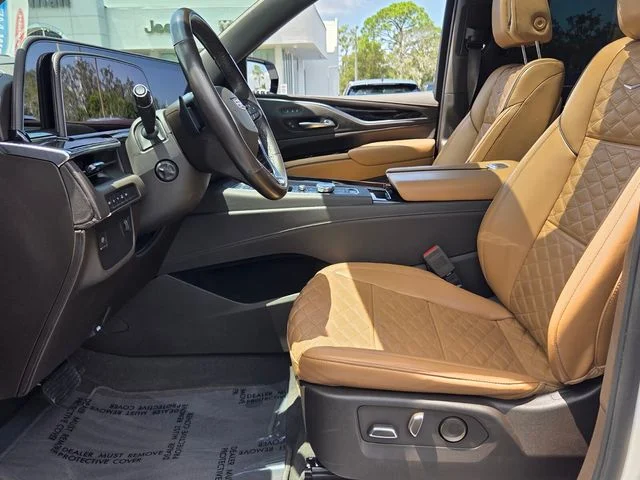 Used 2023 White Cadillac Premium Luxury image 10