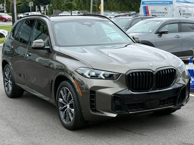Certified Used 2024 Manhattan Green Metallic BMW xDrive40i image 3