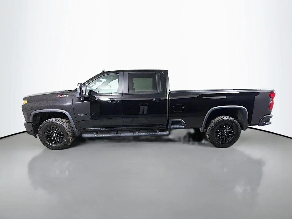 Used 2022 Black Chevrolet LTZ image 9
