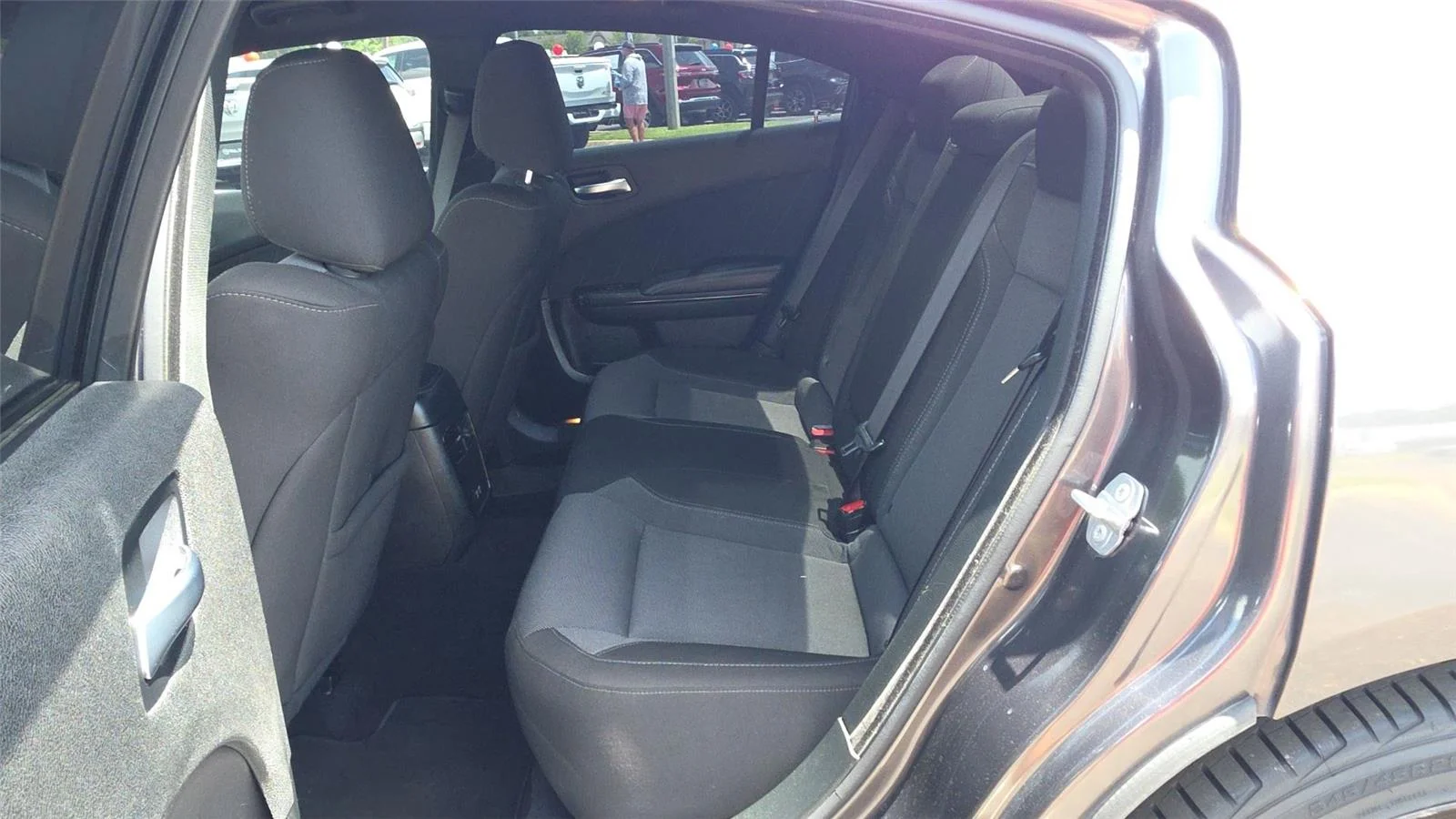 Used 2022 Granite Pearlcoat Dodge SXT image 28