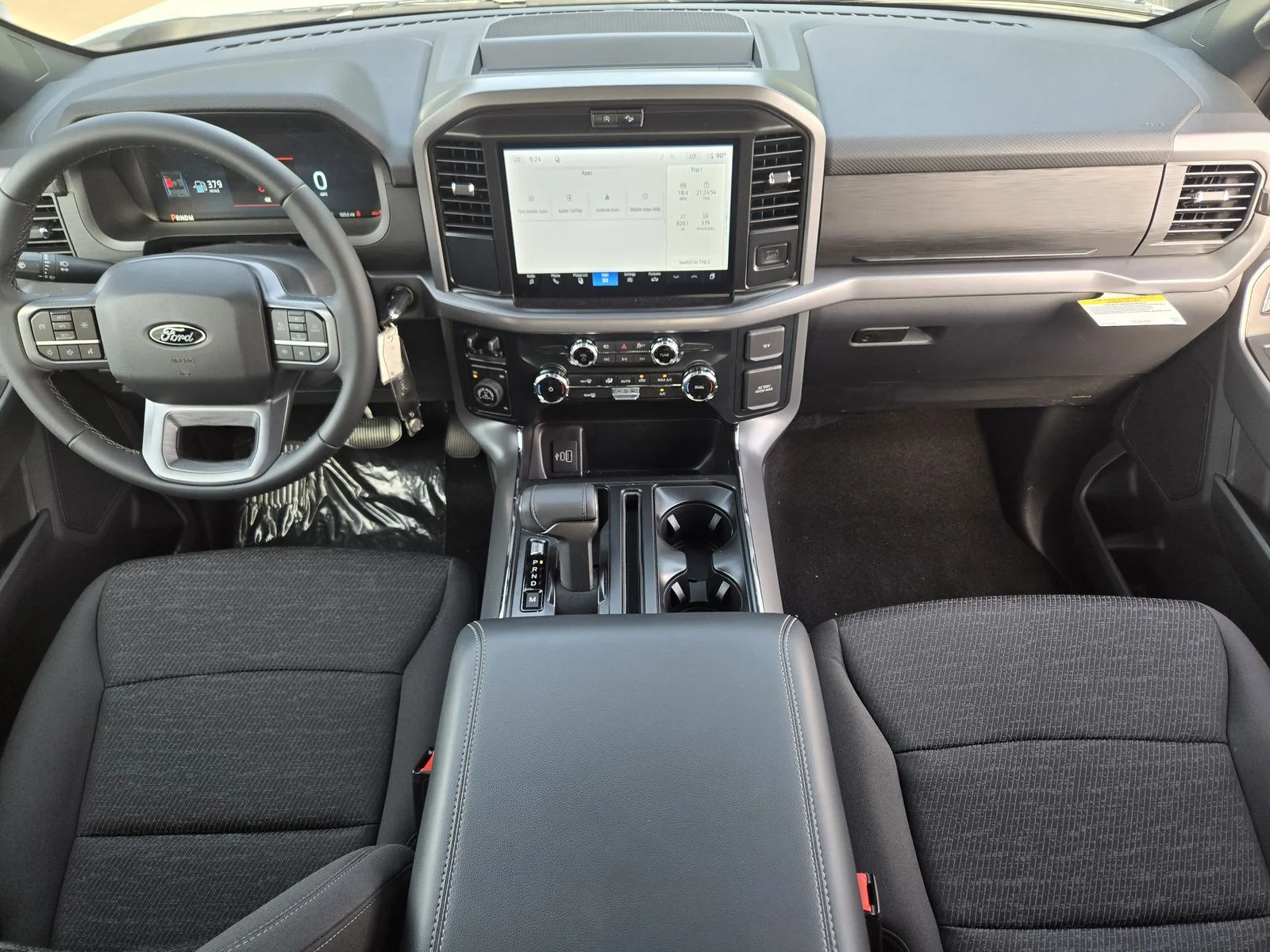 New 2026 Oxford White Ford XLT image 17