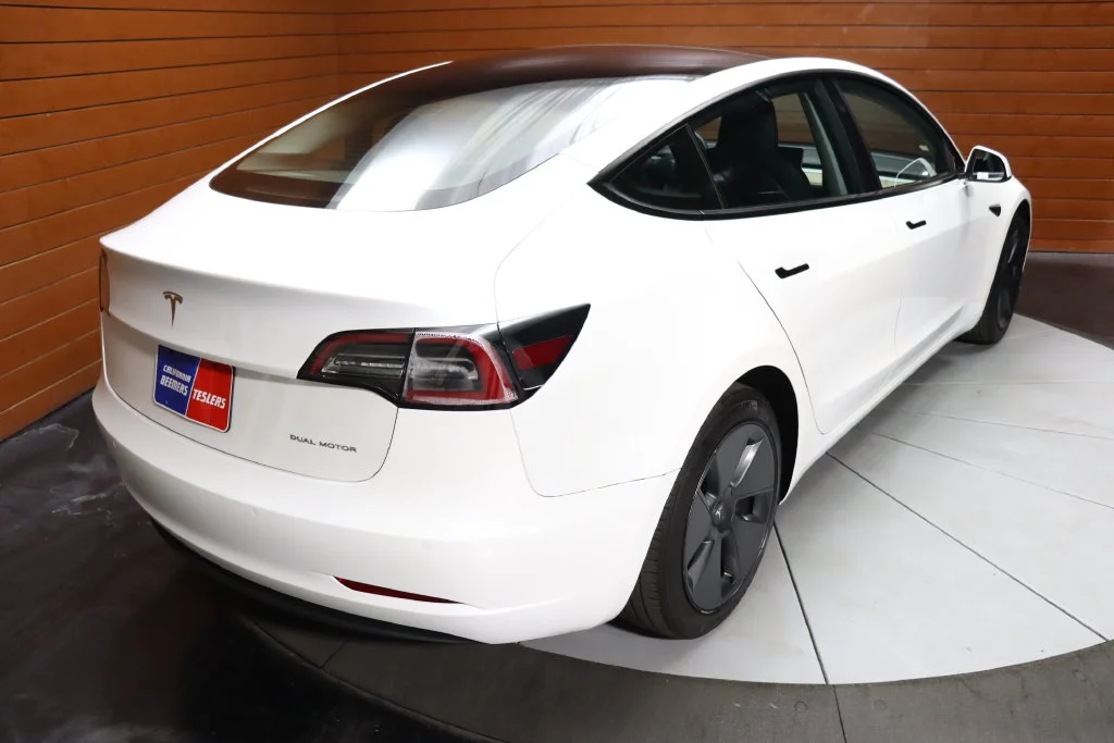 Used 2022 Pearl White Multi-Coat Tesla Long Range image 20
